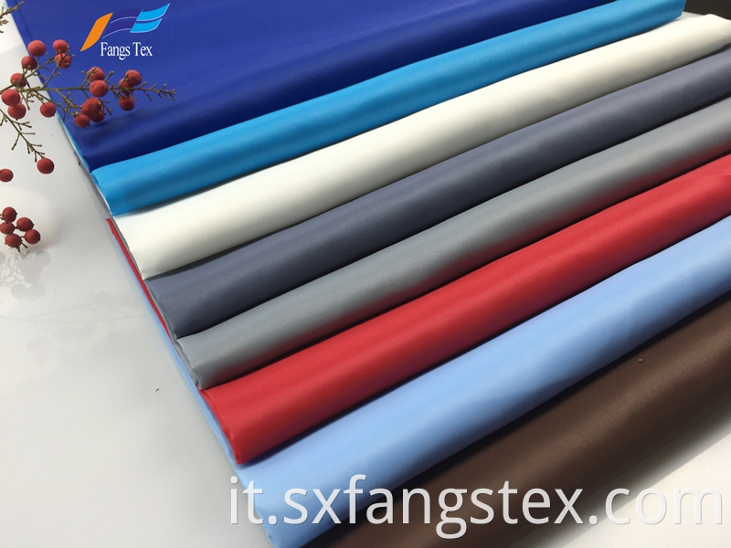 100% Polyester Waterproof Dyed Taffeta PU Garemnt Fabric 2